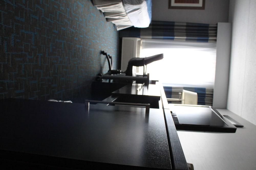 Holiday Inn Express Janesville-I-90 & Us Highway 14 By Ihg Exteriör bild