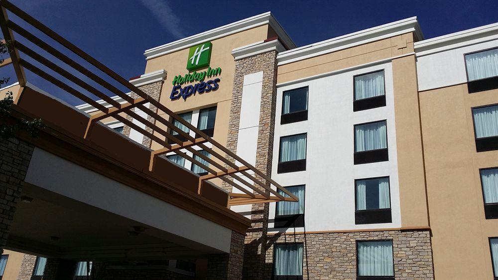 Holiday Inn Express Janesville-I-90 & Us Highway 14 By Ihg Exteriör bild