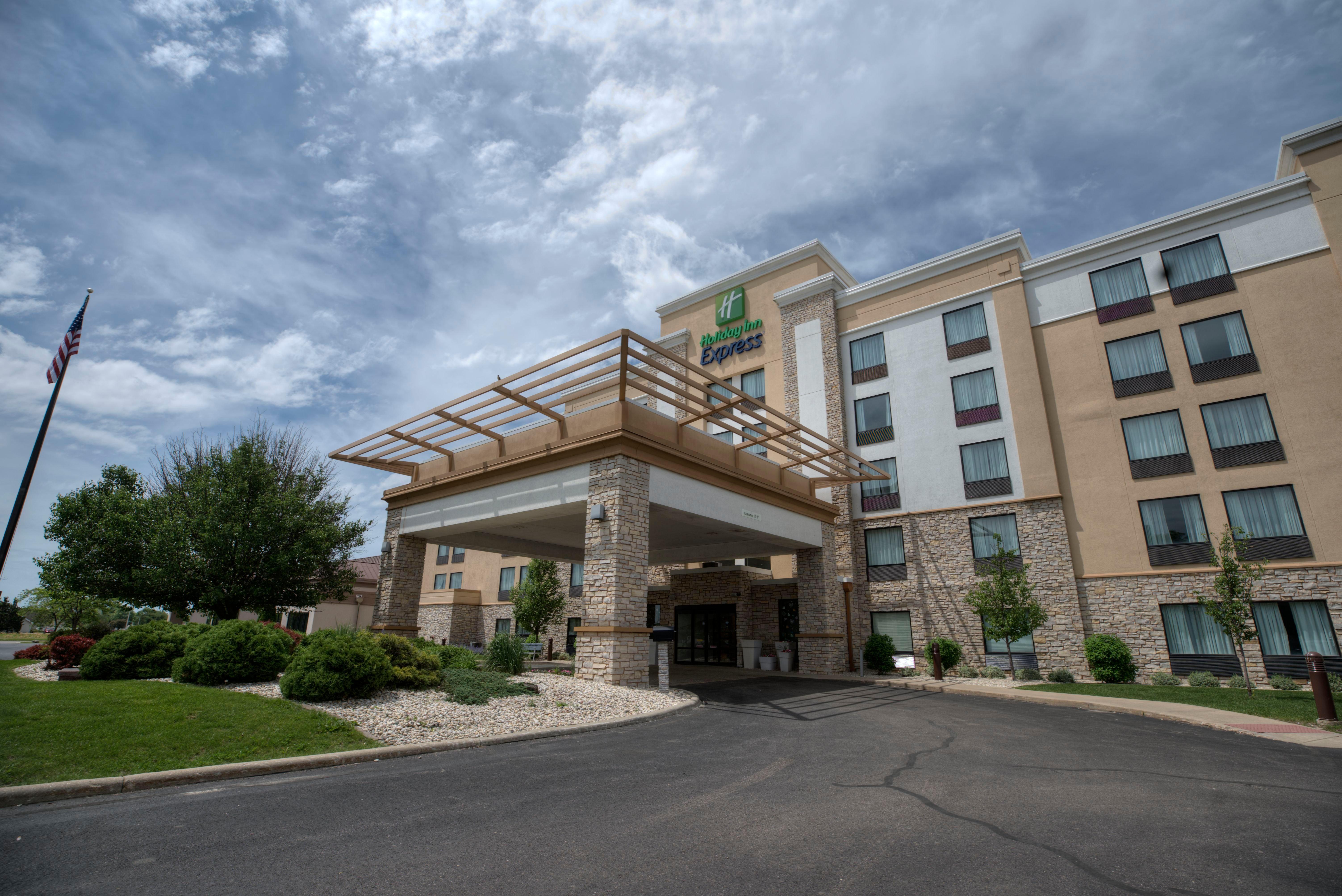 Holiday Inn Express Janesville-I-90 & Us Highway 14 By Ihg Exteriör bild