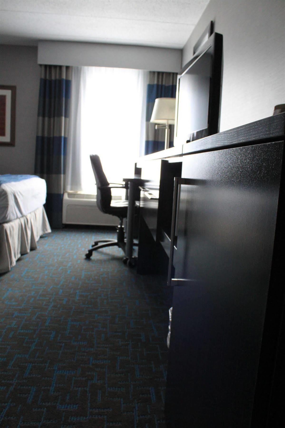 Holiday Inn Express Janesville-I-90 & Us Highway 14 By Ihg Exteriör bild